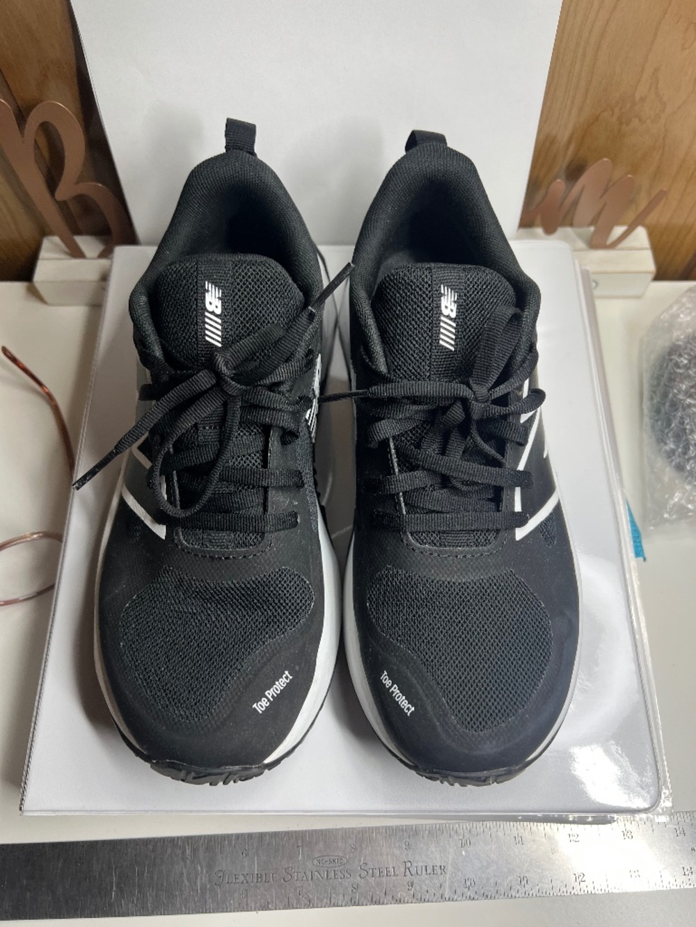 New Balance Toe Protect Trail Running Shoes Black - Youth Boy Size 6 (38.5 EU) G